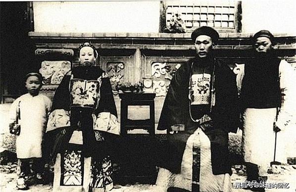 清朝海外官員服飾-老照片