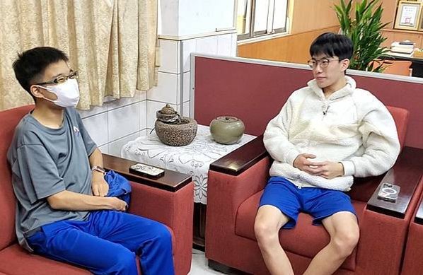 在大考中見友誼！通知錄取但他自動放棄了 讓體弱多病的同學遞補