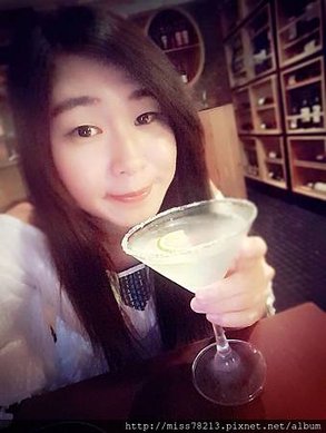 台北東區．PS Tapas 西班牙餐酒館｜好吃的西班牙海鮮燉飯調酒也調得好好喝我都醉拉｜推薦台北東區好吃好喝的酒吧餐廳