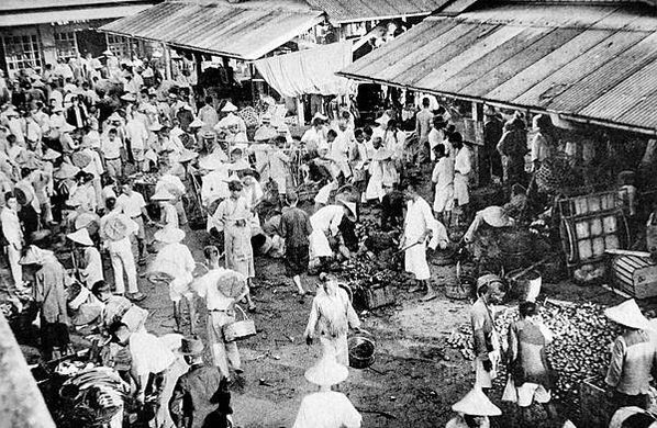 1890s年清朝廣州三品官全家在美國合照，氣勢十足+看不清他