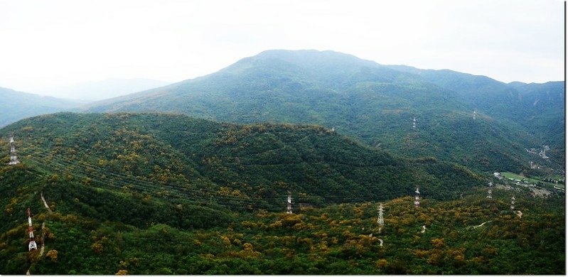 虎頭山頂東眺老佛山