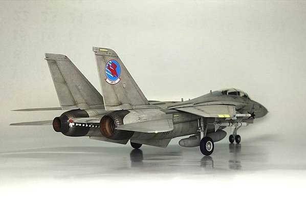 Academy 愛德美 1/72 F-14A TOP GUN