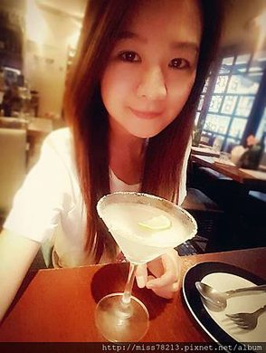 台北東區．PS Tapas 西班牙餐酒館｜好吃的西班牙海鮮燉飯調酒也調得好好喝我都醉拉｜推薦台北東區好吃好喝的酒吧餐廳