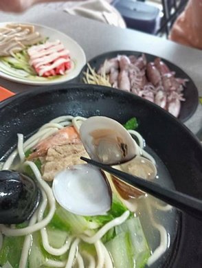 上好呷鍋燒麵/八斗子海鮮/瑞芳美食/平價有質感的鮮味/花小錢
