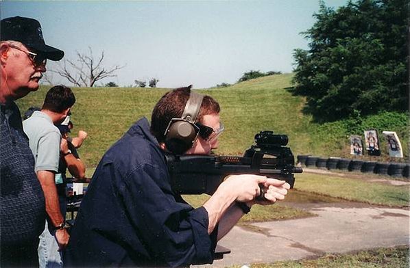 FN P90_4