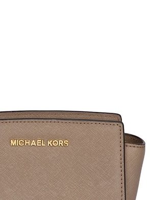 Michael kors MINI SELMA messenger2