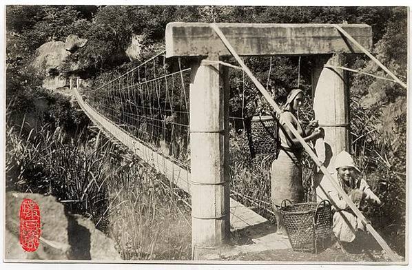 1930年陳澄波收藏的原住民女性(衣料上的紋路疑似太魯閣族在