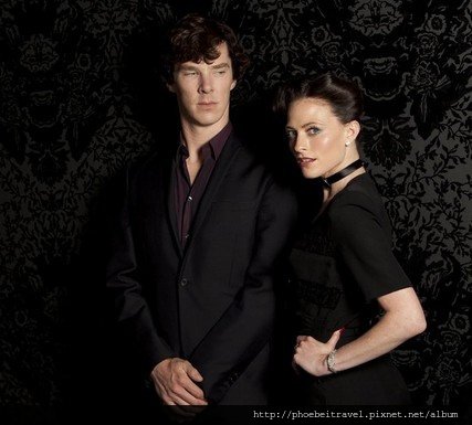 取自：http://fc04.deviantart.net/fs71/i/2012/160/e/7/irene_adler___lara_pulver_ref_foto_by_waynecampbell_art-d52vev6.jpg