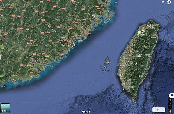 新豐鄉鳳坑村的姜氏姜朝鳳宗族其祖籍為陸豐縣大安墟鹽墩鄉（今廣