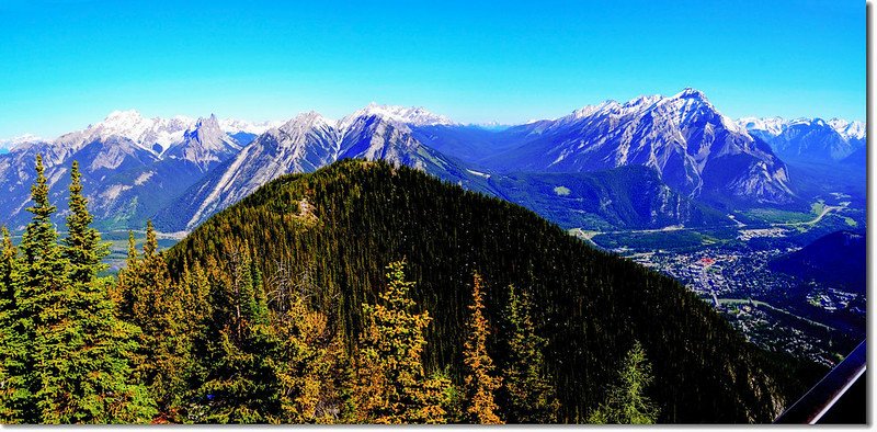 From meteorological station on Sanson Peak facing North at mountains