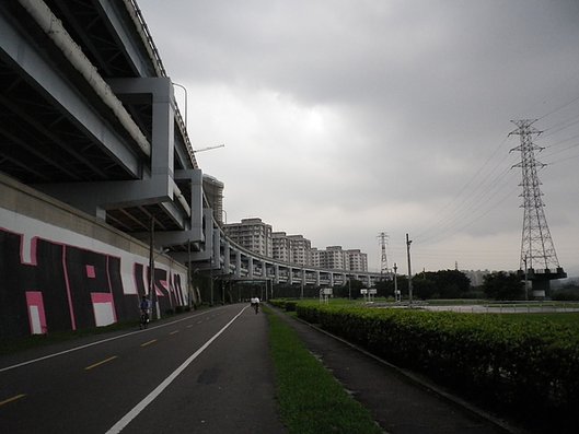 永福橋自行車道起點