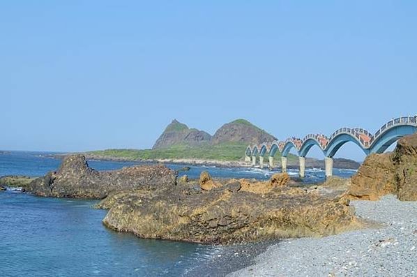 台東海岸● 洞裡乾坤源神在