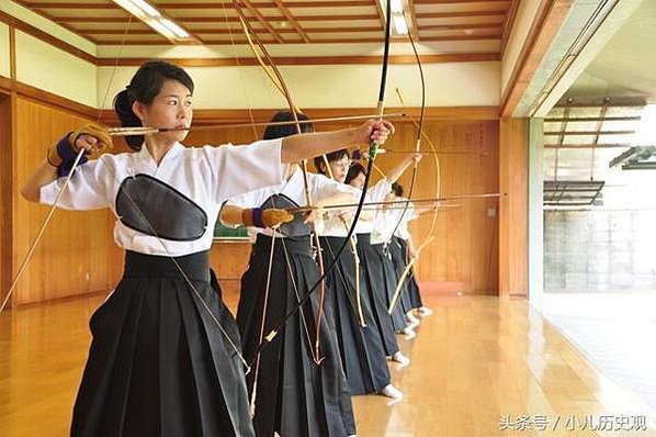 弓道+射箭+尚武精神/日本時代臺南二高女(今臺南女中前身)學