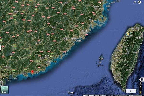 新豐鄉鳳坑村的姜氏姜朝鳳宗族其祖籍為陸豐縣大安墟鹽墩鄉（今廣