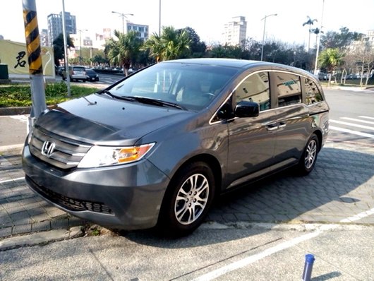 2012_Honda_Odyssey_2