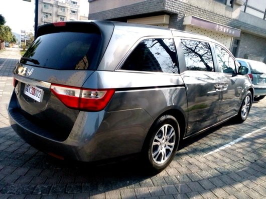 2012_Honda_Odyssey_6