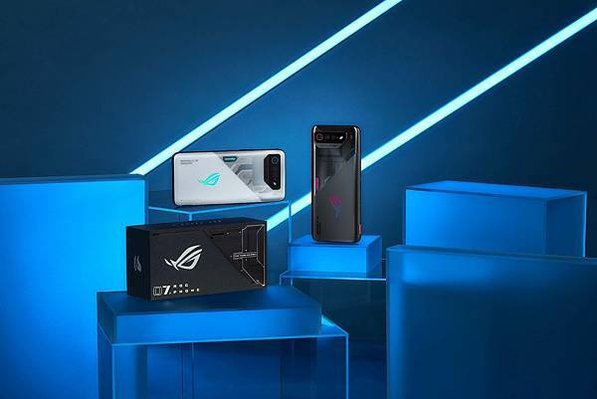 ROG Phone 7於4月14日中午12點開放預購；4月21日全通路開賣！