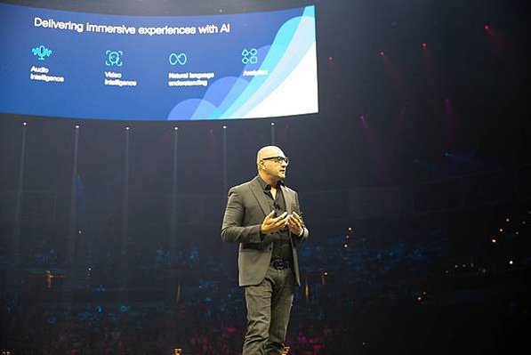 思科執行副總裁暨網路安全及協作業務總經理Jeetu Patel於Cisco Live US 2023大會，分享AI如何為用戶帶來沉浸式體驗