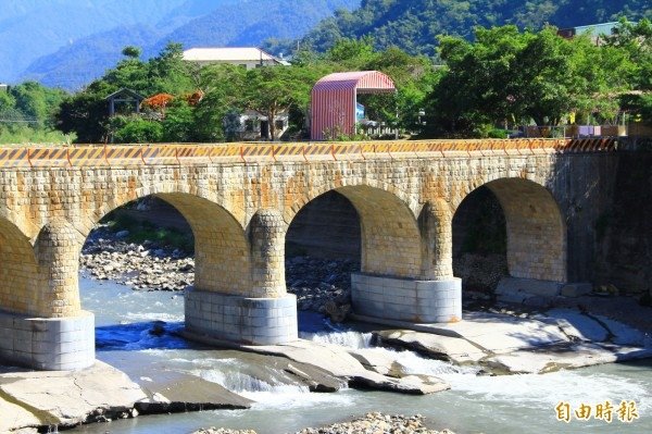 石拱橋/新竹縣北埔鄉大林村小分林/雙安橋-糯米橋/1851年