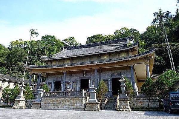 圓通禪寺俗稱圓通寺-釋迦牟尼佛、文殊菩薩、菩賢菩薩三尊大佛像