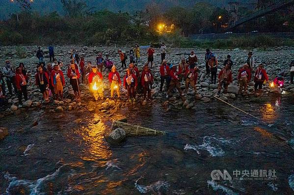 茂林區萬山部落傳統祭儀勇士祭與魯凱族的祭儀明顯不同/高雄市萬