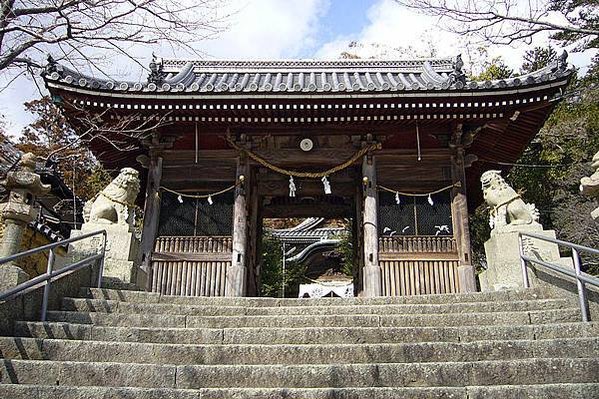 800px-Osakejinja03_1024