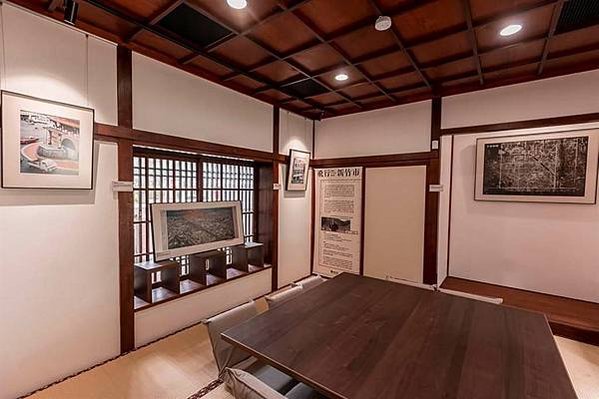 新竹市中央路132號，約1917年建「新竹州警務部部長官舍」