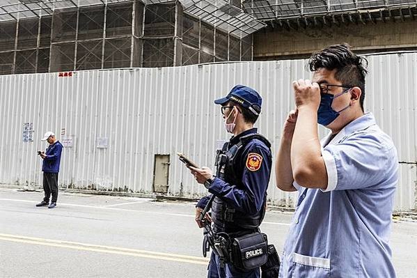 竹北天坑「520建案自救會」「豐采520」建案周邊道路至今共