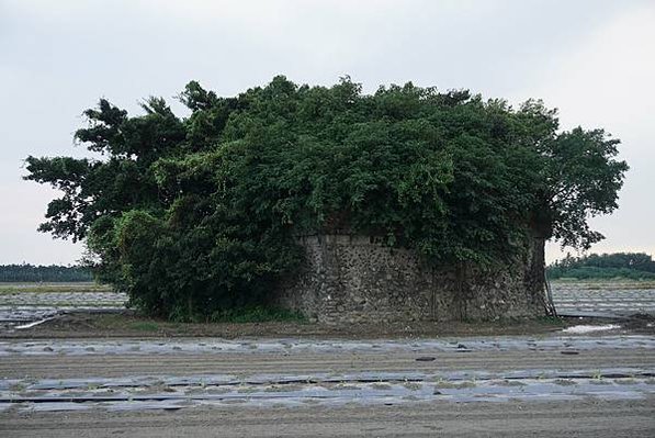 佳冬「碉堡王」、春日「戰鬥司令部」見證佳冬新埤等客庄二戰史/