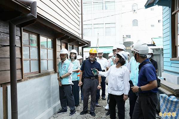 「東門派出所」位於現今嘉義市東區公明路236號，日治時期稱「