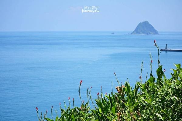 白米甕砲台-荷蘭城建於1900年與東側和平島的社寮砲台扼守基