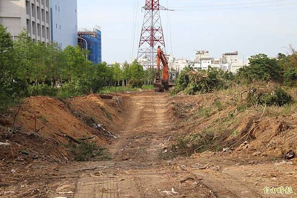 銘傳鐵路遺跡2020年6月間遺址出，長500公尺、寬8公尺，