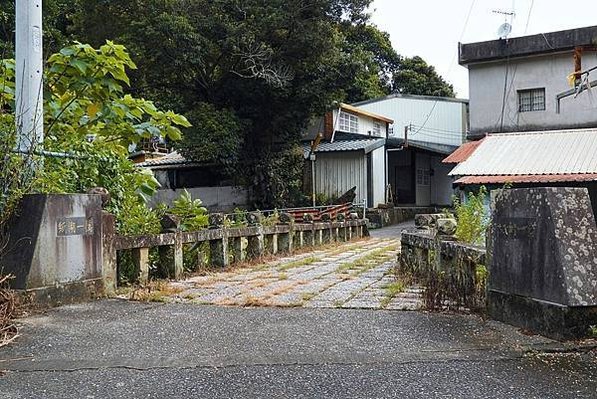 獅潭糯米橋~紙湖一橋-（1928年）紙糊二橋，當時將石塊砌成