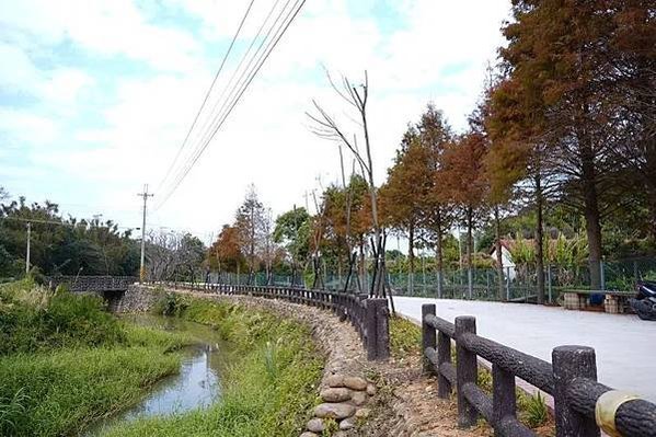 2025年新完工啟用！新竹湖口「畚箕窩溪藍帶」~ 畚箕窩溪濱