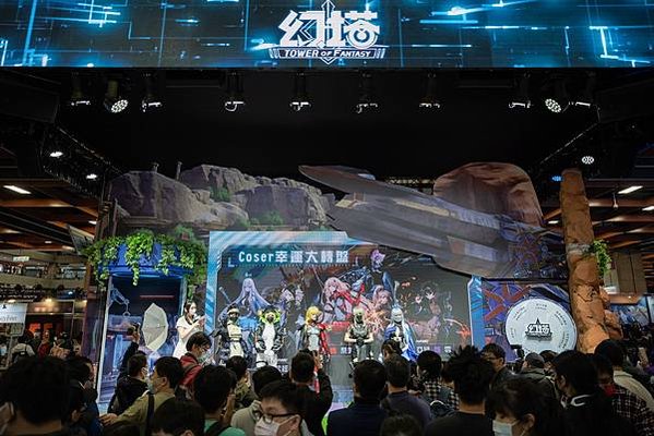 (圖片二)《幻塔》於2022台北國際動漫節參展首日 吸引大量人潮搶先體驗