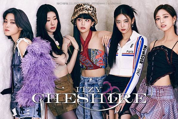 d780eed0d8ae4a5eb334746b87f9fece-ITZY-CHESHIRE-teaser-단체