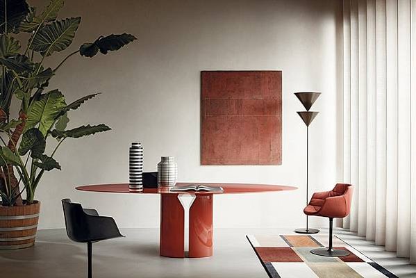 gallery-shw-mariano-comense2021_nvl-table-red-flow-slim-collection-min