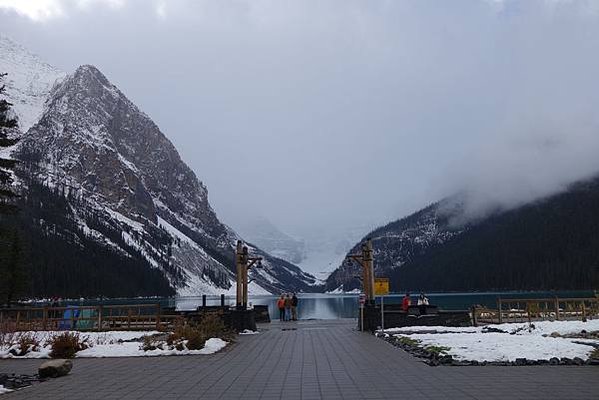 必玩此生必去：Tiffany 綠的路易絲湖 @Lake 