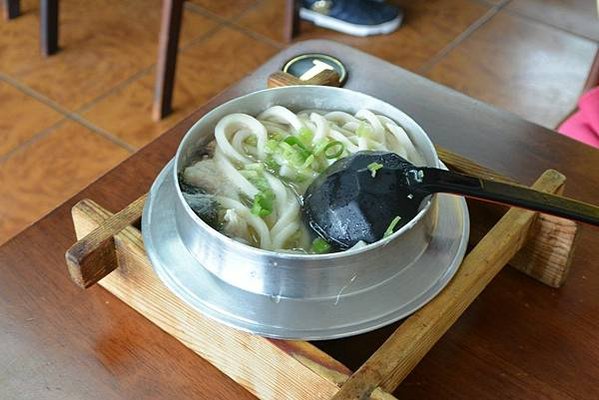 狗狗健行〉新竹芎林．文林生態古道（路線３）．庭芳麵食館