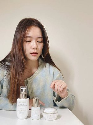 好物推薦|克麗緹娜CHLITINA::臉部保養推薦！月見草禦