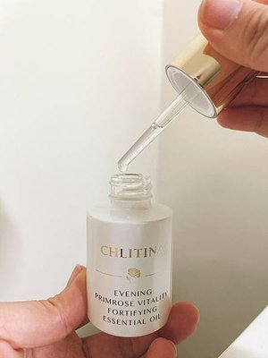好物推薦|克麗緹娜CHLITINA::臉部保養推薦！月見草禦