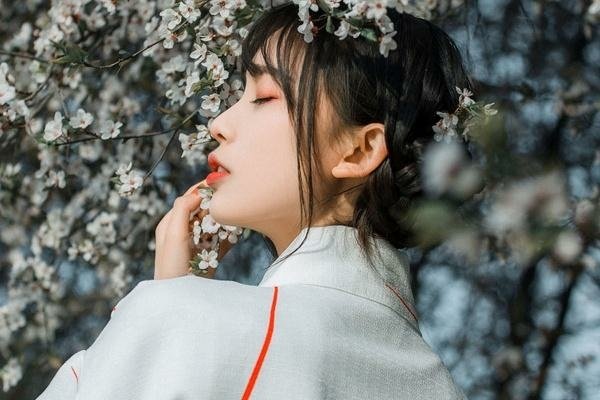 酒店上班需要扣押證件? -酒店經紀李昂