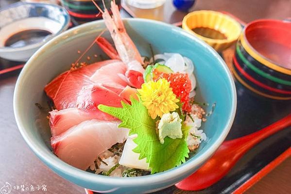 京都美食。松和物産 本店  天橋立車站旁邊的海鮮定食  一樓
