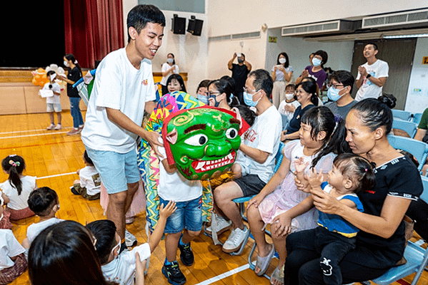 老幼青共融 用布袋戲串起互動橋梁