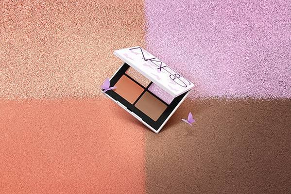 NARS 4色眼彩盤 流光蝶羽版 #SAKURA 情境圖