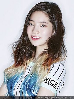 DaHyun-.jpg