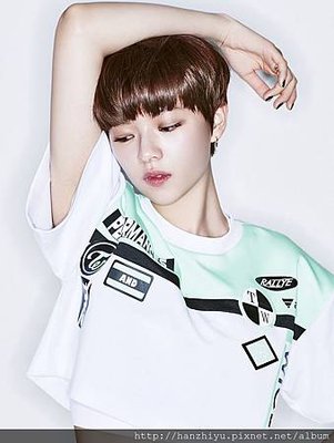 JeongYeon-.jpg