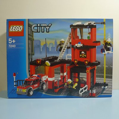 LEGO 7240 a