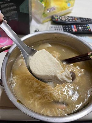 【食記】2024年冬天最暖味噌湯！康寶味噌海帶芽豆腐湯！