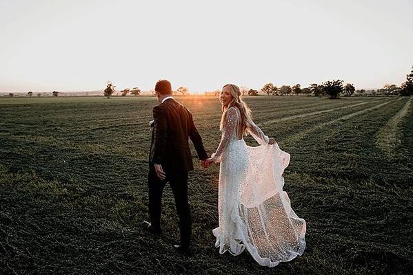 Chic-Australian-Garden-Wedding-with-A-Sparkling-Wedding-Dress-David-Campbell-Imagery-7-1140x760